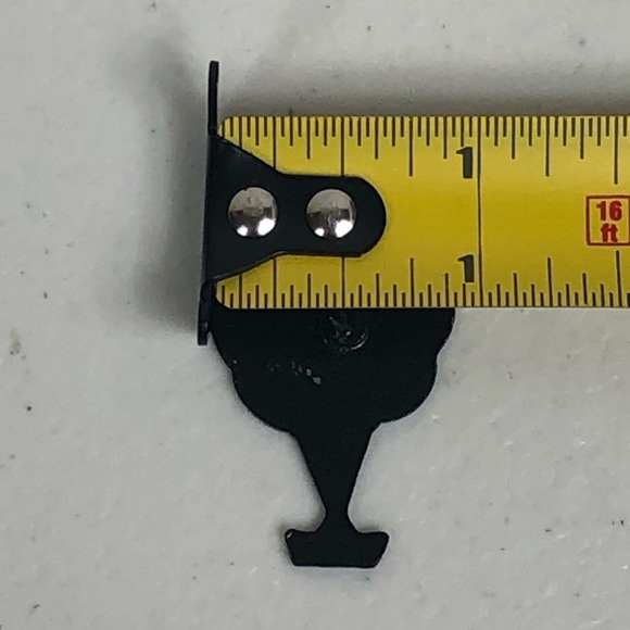 Pennywise IT Balloon Lapel Pin - Picture 8 of 8